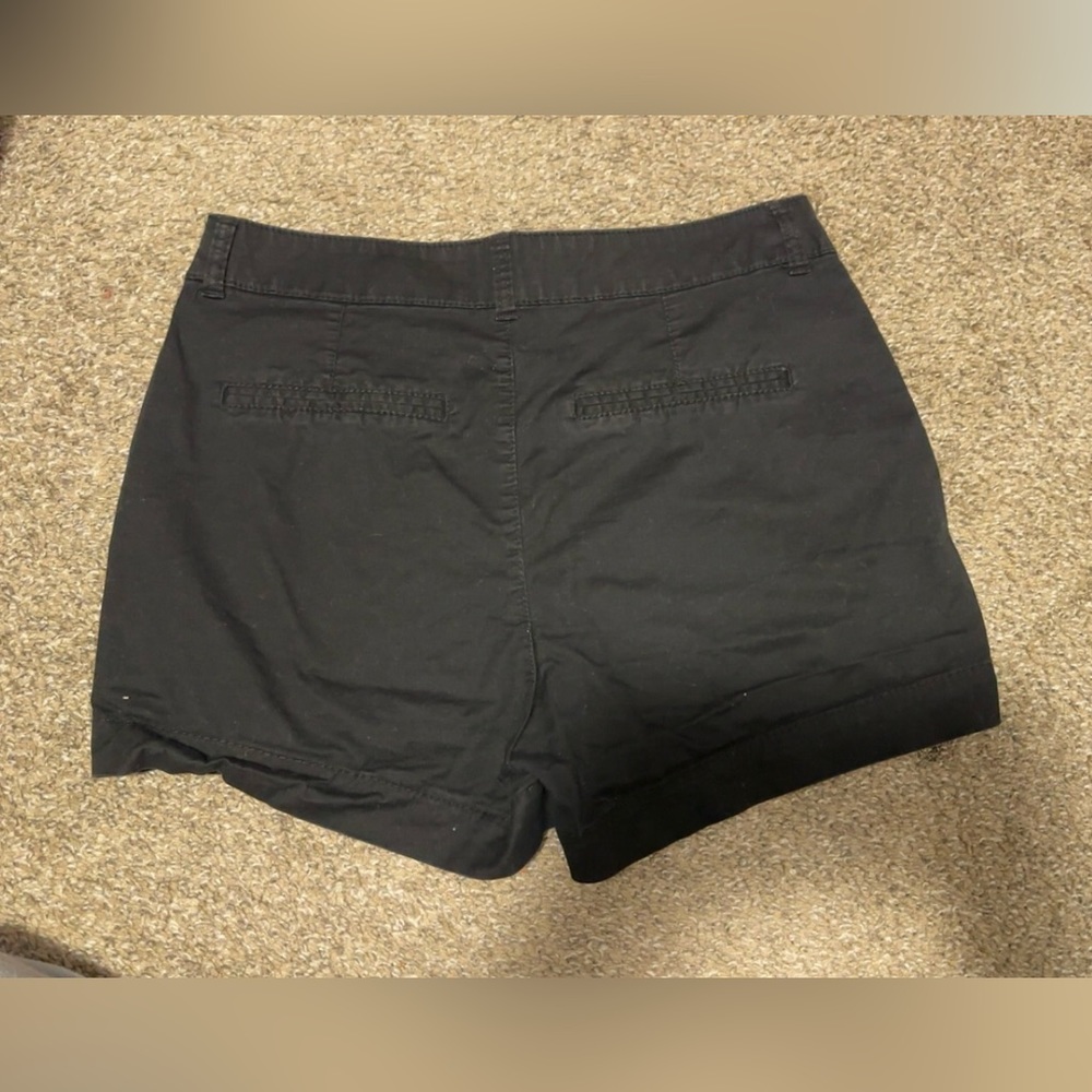 shorts - Picture 2 of 4